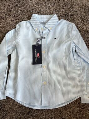 Vineyard Vines Boys Light Blue & White Striped Shirt. Light weight. Size 4T.